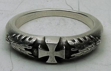 Schöner Ring EK mit Eichenlaub Standard 20,5 mm